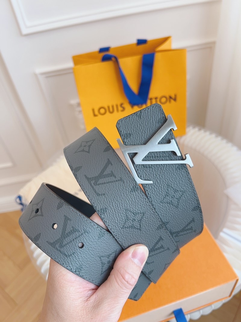 l0vis Vvtt0n belts
